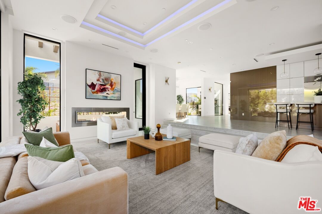 Fireplace, Interior, Living room, Pendant Lights, Recessed Lighting