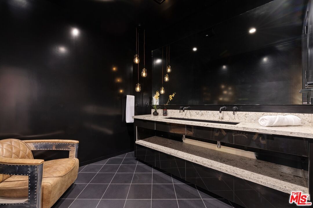 Bathroom, Interior, Pendant Lights, Recessed Lighting