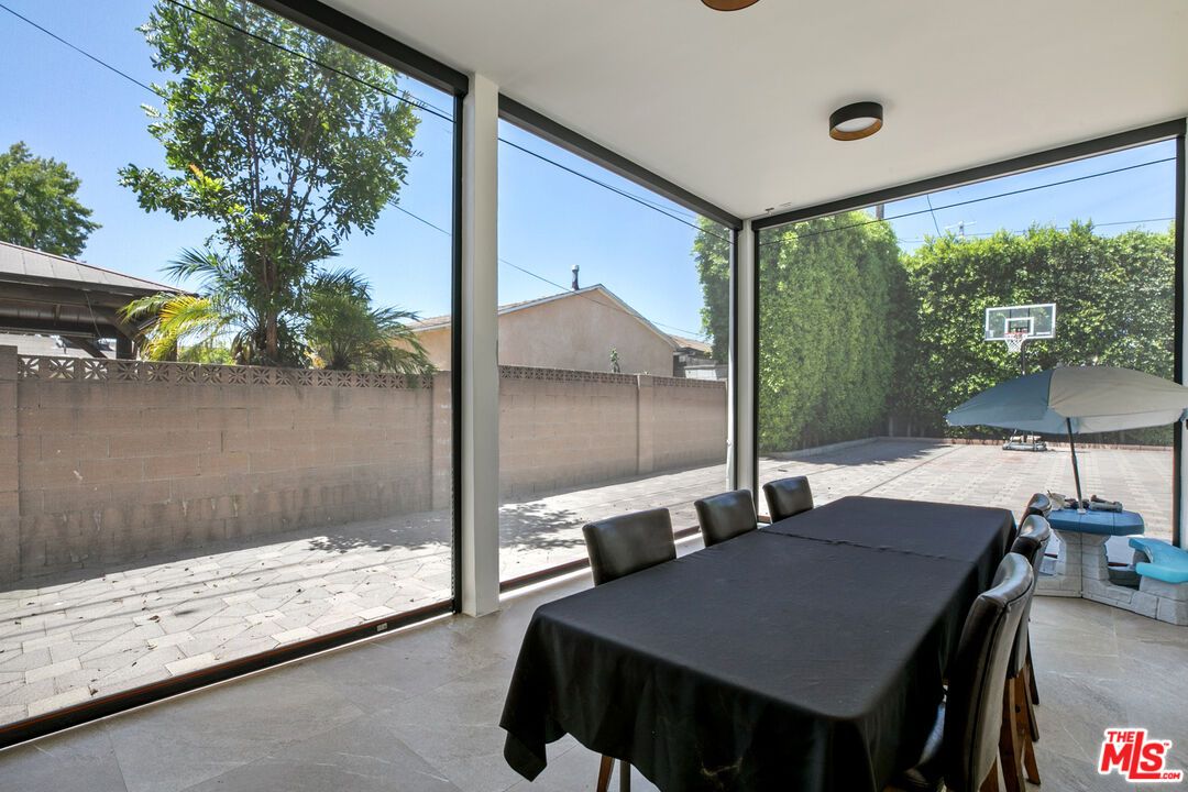 Dining room, Interior, Sun Room