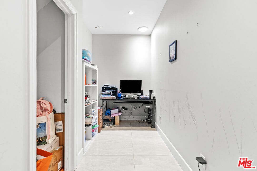 Home Office, Interior, Recessed Lighting