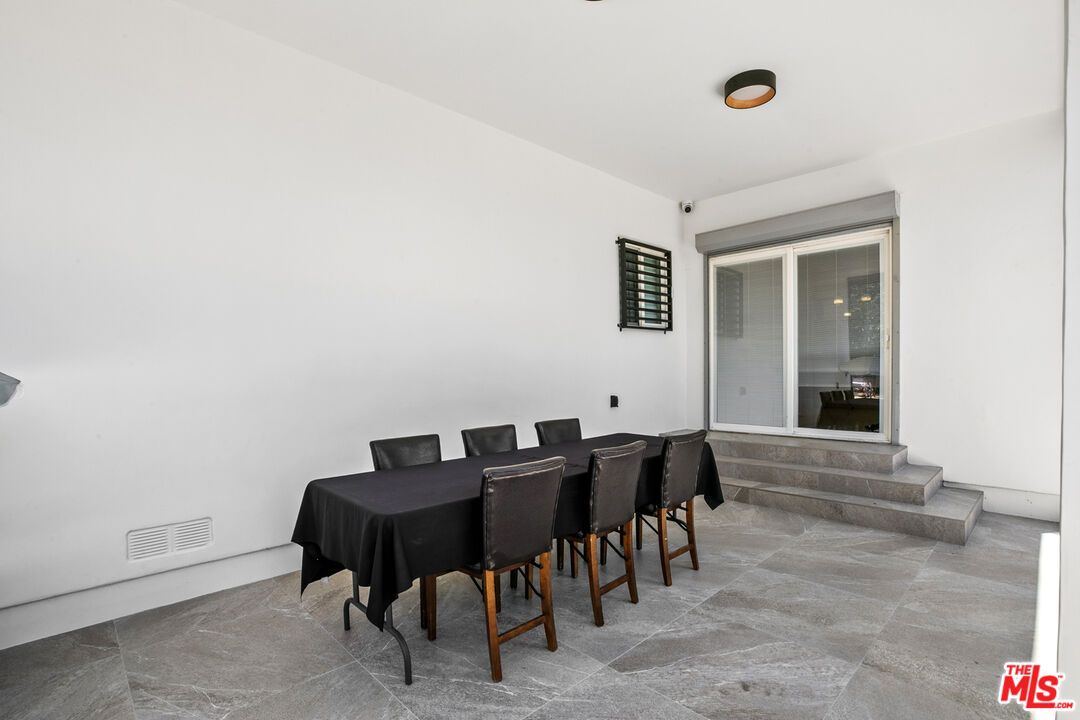 Dining room, Interior