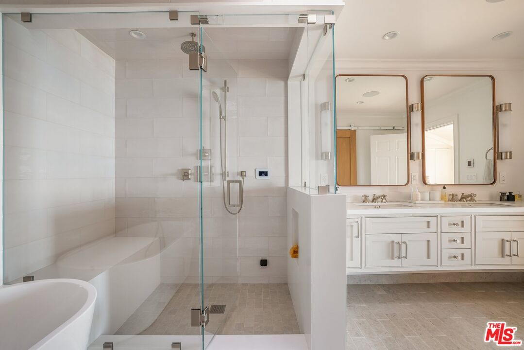 Bathroom, Dual Sink Vanities, Free Standing Baths, Glass Shower, Interior, Recessed Lighting