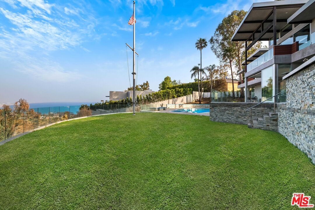 Backyard, Exterior, Pool, Water