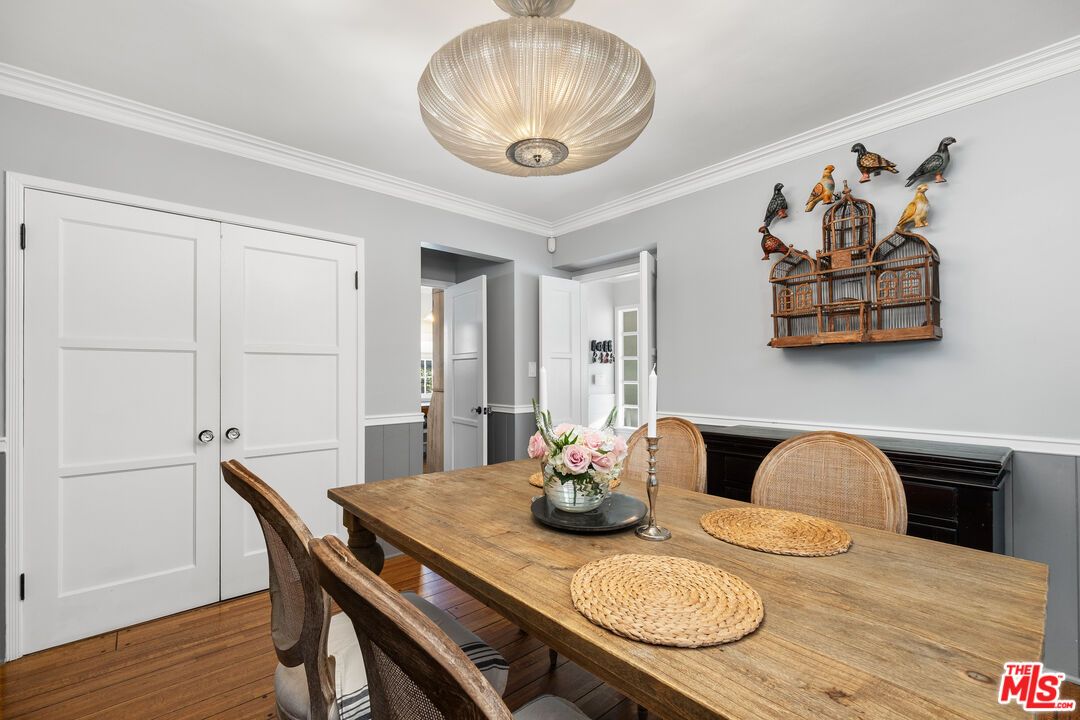 Dining room, Interior, Wood Texture Flooring