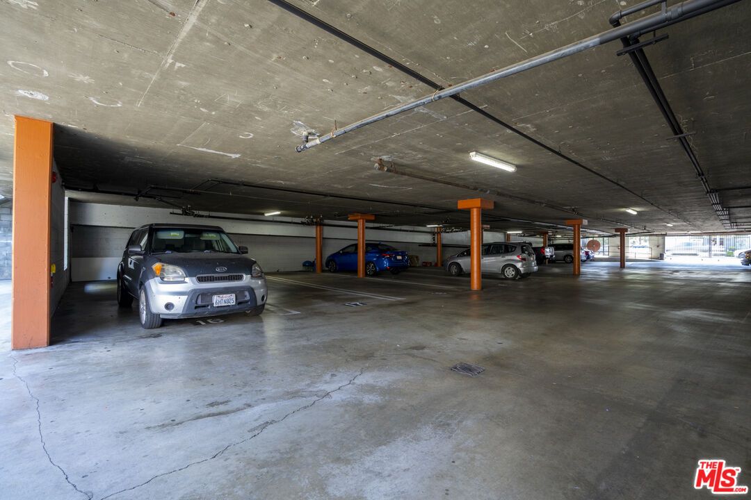 Garage, Interior, Recessed Lighting