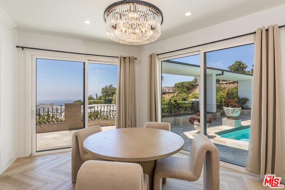Chandelier, Dining room, Interior, Recessed Lighting, Water, Wood Texture Flooring