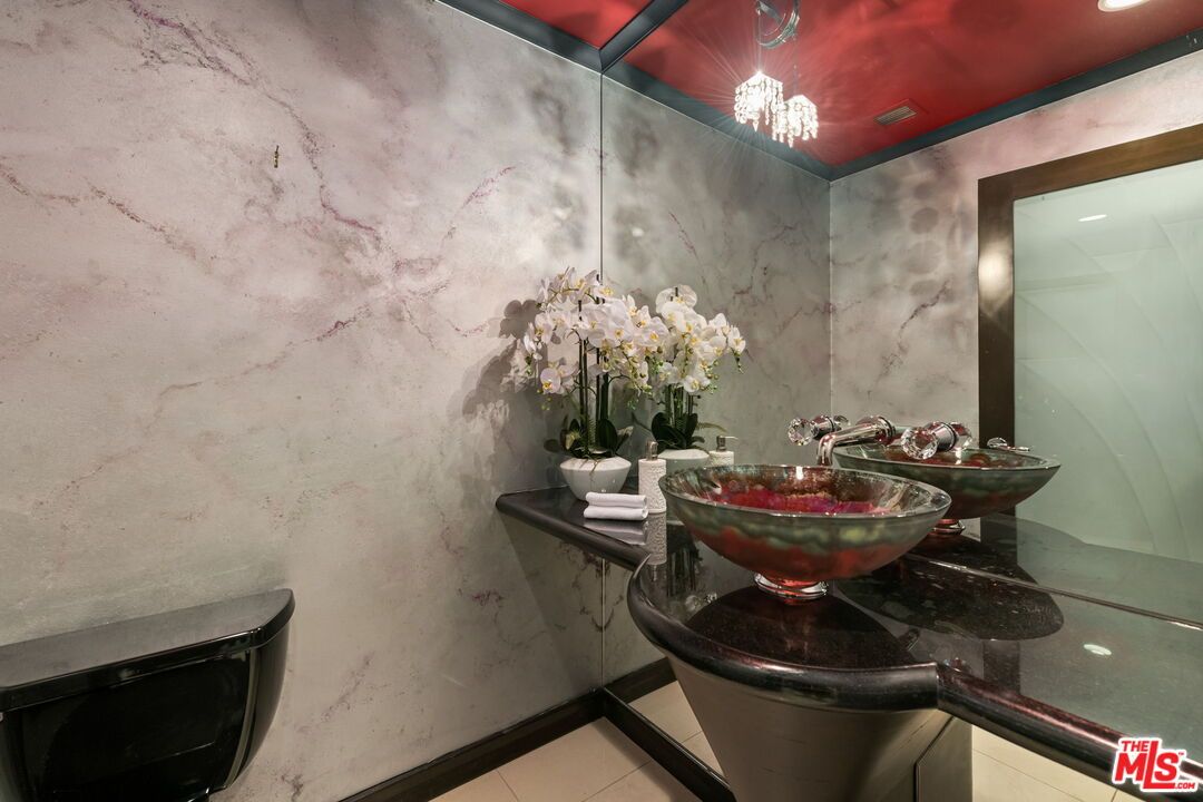 Bathroom, Interior, Pendant Lights, Recessed Lighting