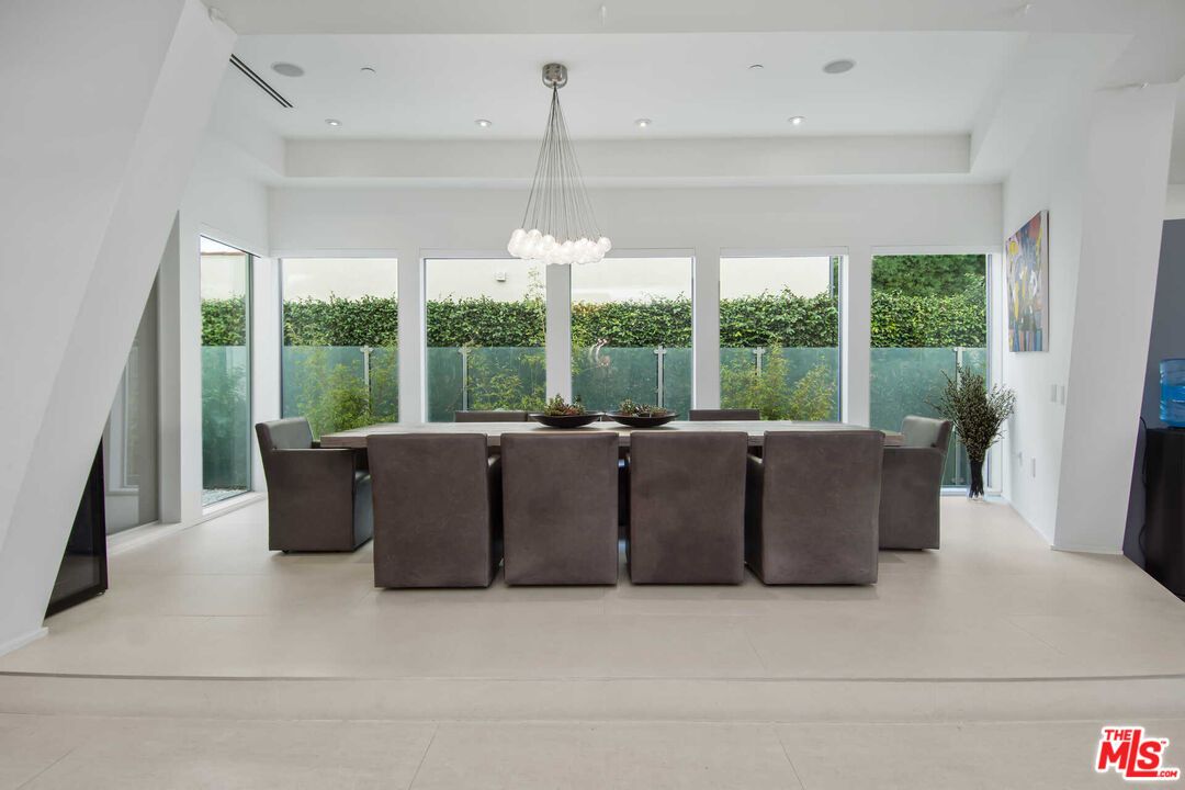 Dining room, Interior, Pendant Lights, Recessed Lighting