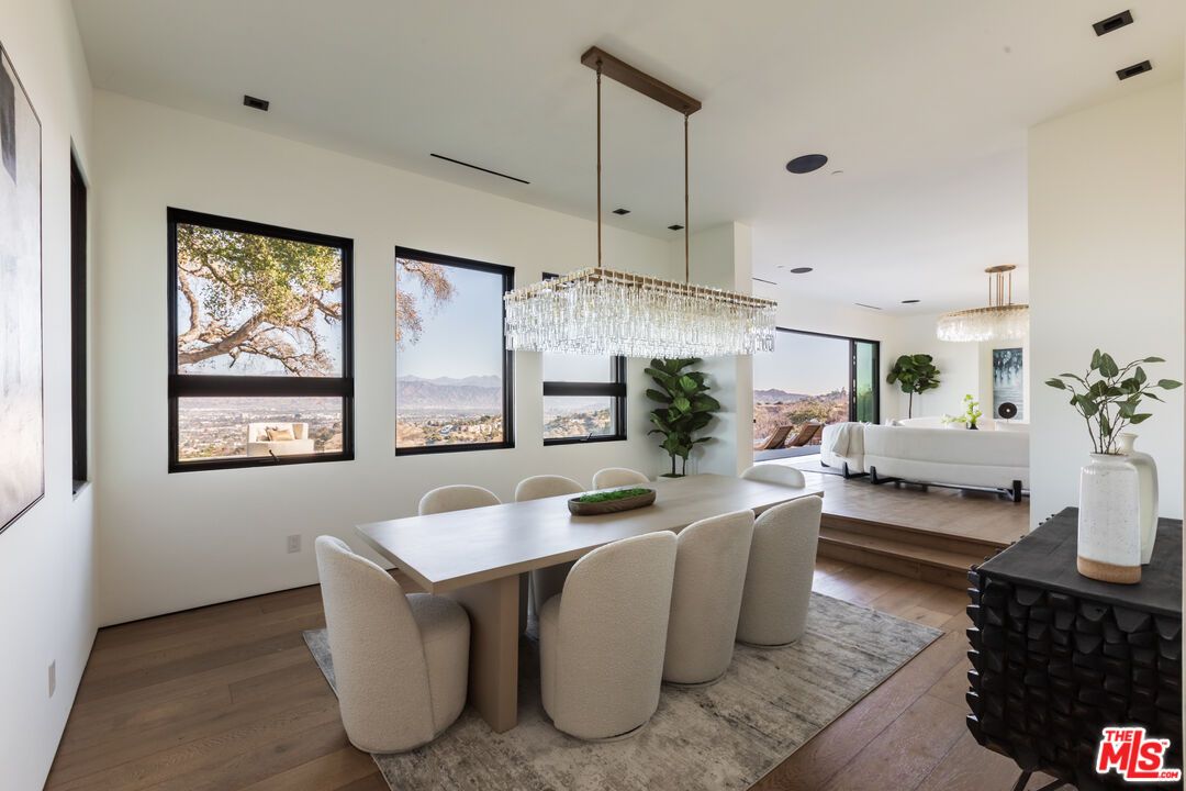 Chandelier, Dining room, Interior, Living room, Pendant Lights, Recessed Lighting, Wood Texture Flooring