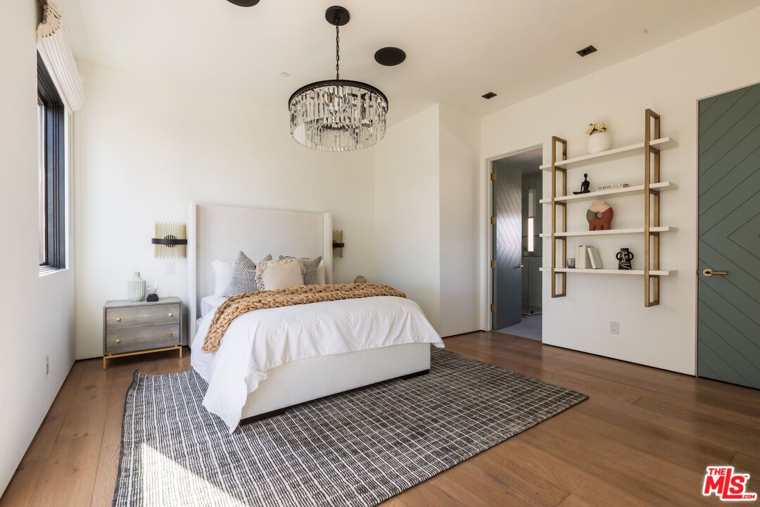 Bedroom, Interior, Pendant Lights, Wood Texture Flooring
