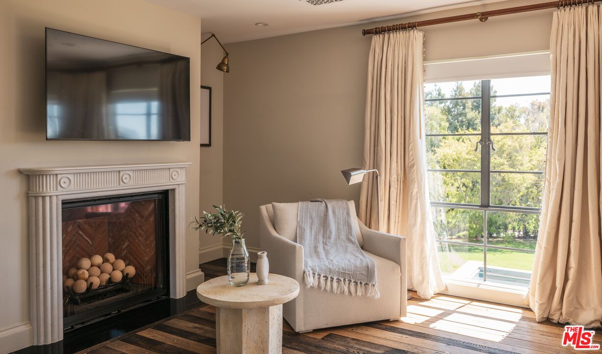 Fireplace, Interior, Recessed Lighting, Wood Texture Flooring