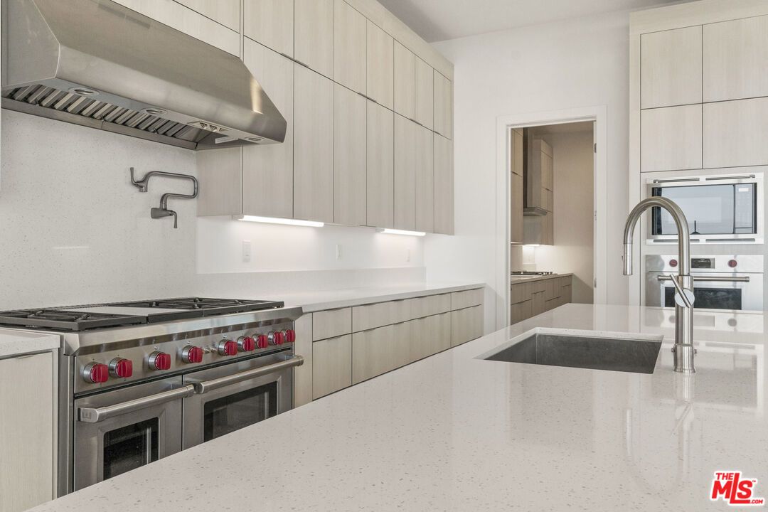 Interior, Kitchen, Stainless Steel Appliances