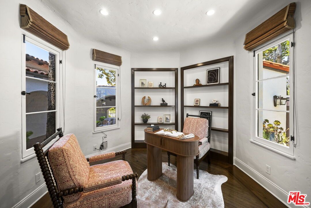 Home Office, Interior, Recessed Lighting, Wood Texture Flooring