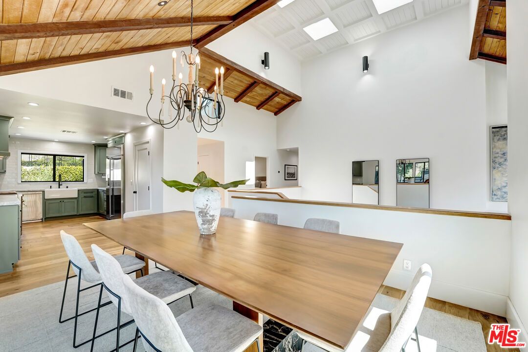 Chandelier, Dining room, Interior, Recessed Lighting, Wooden Beams, Wooden Ceilings, Wood Texture Flooring