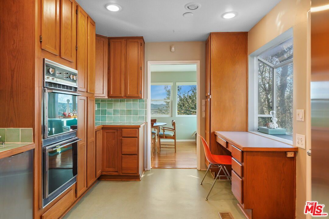 Dining room, Interior, Kitchen, Recessed Lighting