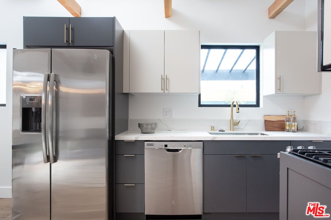 Interior, Kitchen, Stainless Steel Appliances