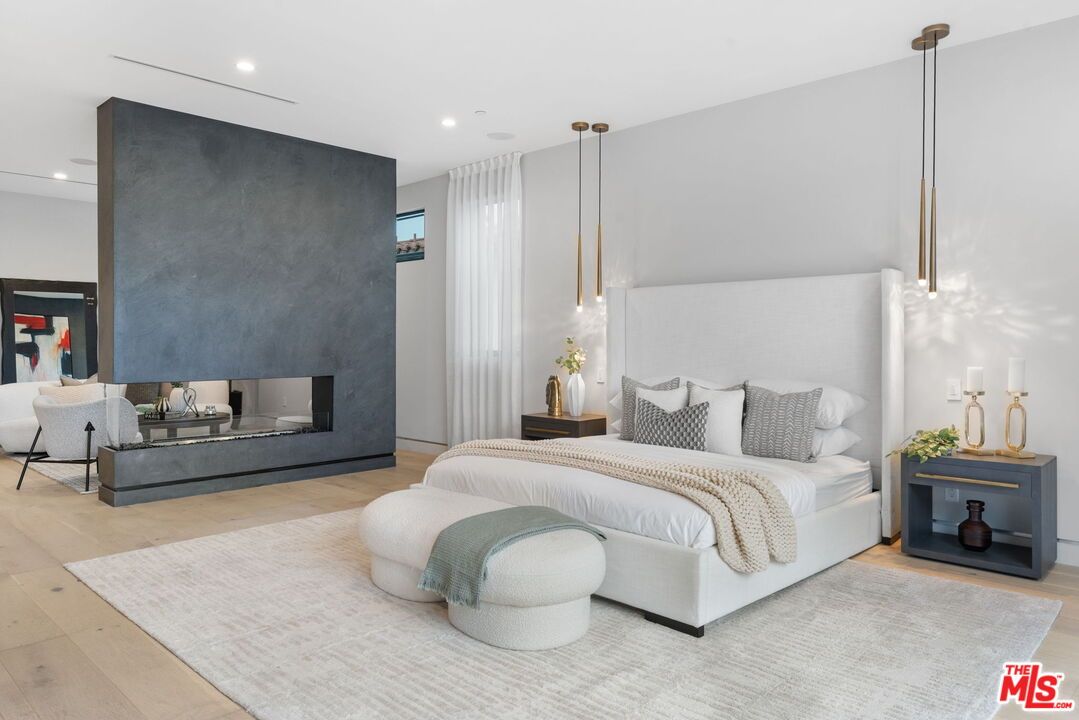 Bedroom, Fireplace, Interior, Pendant Lights, Recessed Lighting, Wood Texture Flooring