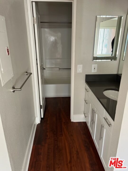 Bathroom, Dual Sink Vanities, Interior, Wood Texture Flooring