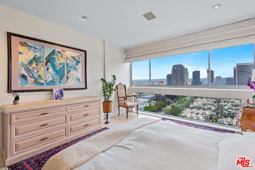 Bedroom, Interior, Recessed Lighting, Water