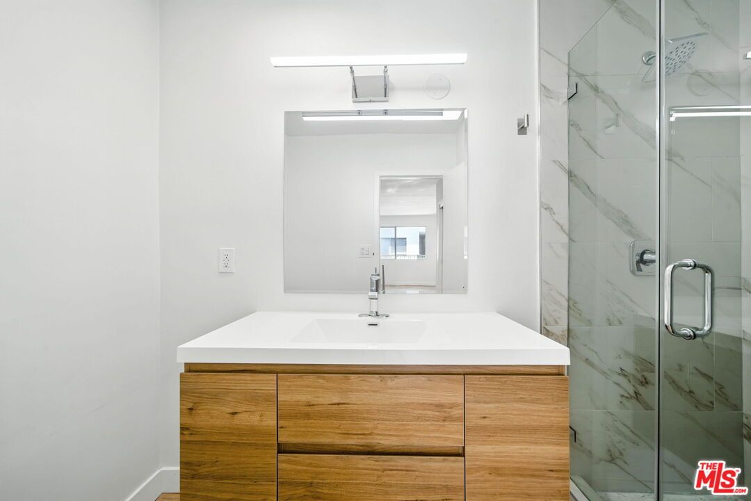 Bathroom, Glass Shower, Interior, Marble Walls