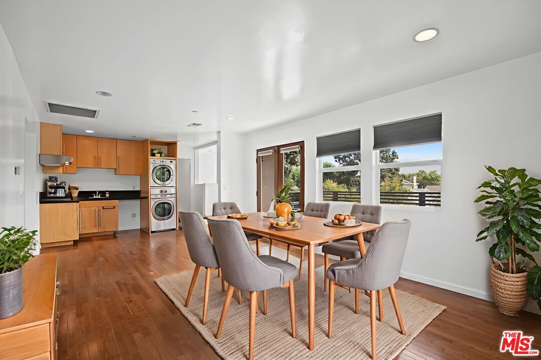 Dining room, Interior, Kitchen, Recessed Lighting, Stainless Steel Appliances, Washer, Wood Texture Flooring