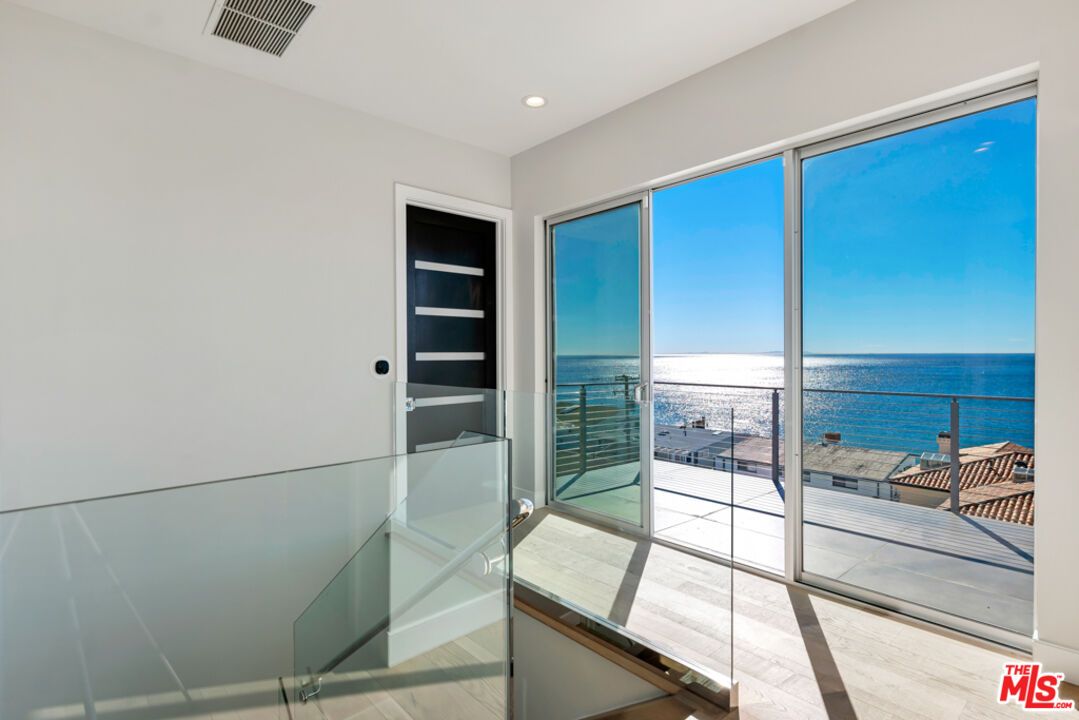 Interior, Recessed Lighting, Water