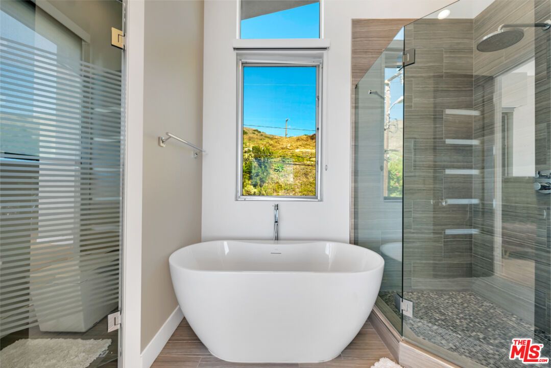 Bathroom, Free Standing Baths, Glass Shower, Interior