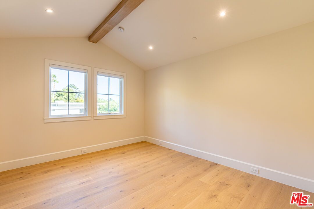 Empty room, Interior, Recessed Lighting, Wooden Beams, Wood Texture Flooring