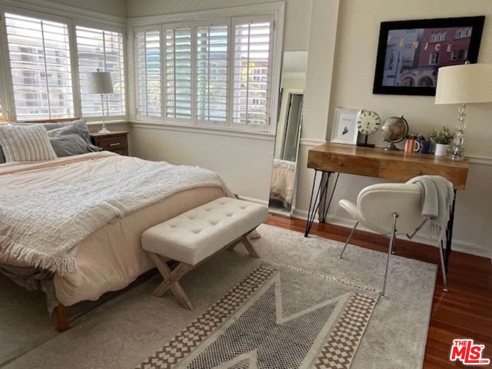 Bedroom, Home Office, Interior, Wood Texture Flooring