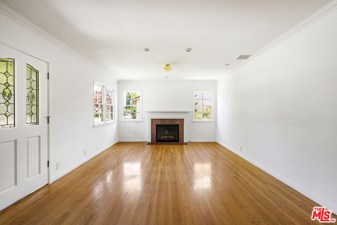 Empty room, Fireplace, Interior, Wood Texture Flooring