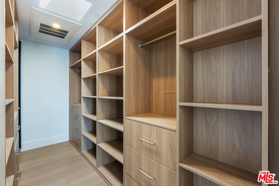Interior, Recessed Lighting, Walk-in Closets, Wood Texture Flooring