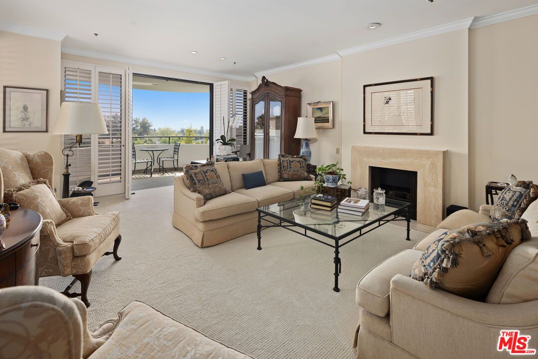 Fireplace, Interior, Living room, Recessed Lighting