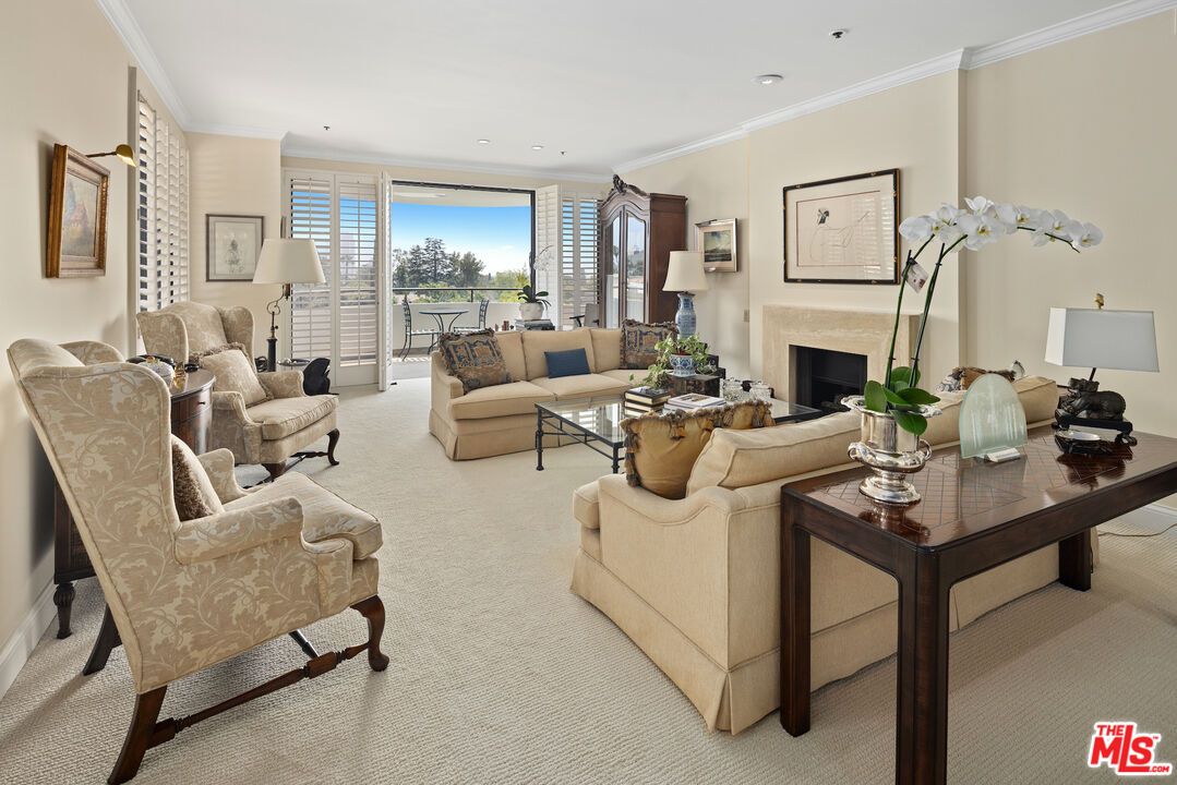 Fireplace, Interior, Living room, Recessed Lighting