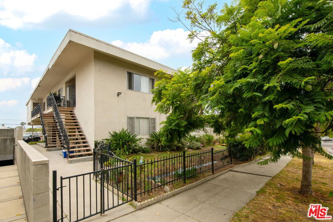 DE Listing image placeholder