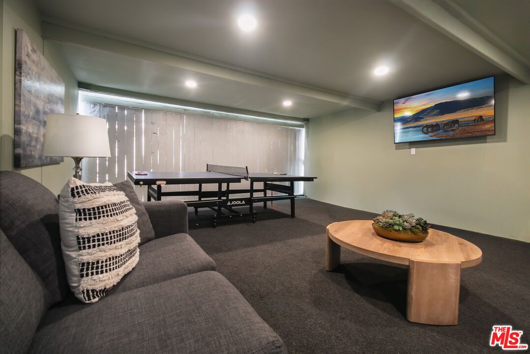 Game Room, Interior, Recessed Lighting