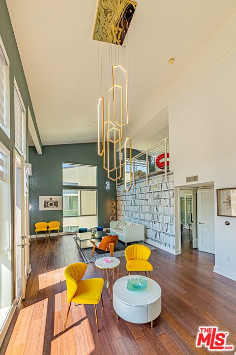 Interior, Living room, Pendant Lights, Wood Texture Flooring