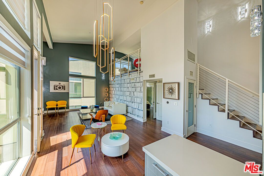 Interior, Living room, Pendant Lights, Wood Texture Flooring
