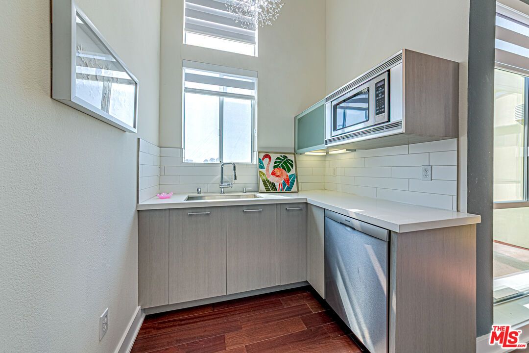 Interior, Kitchen, Wood Texture Flooring