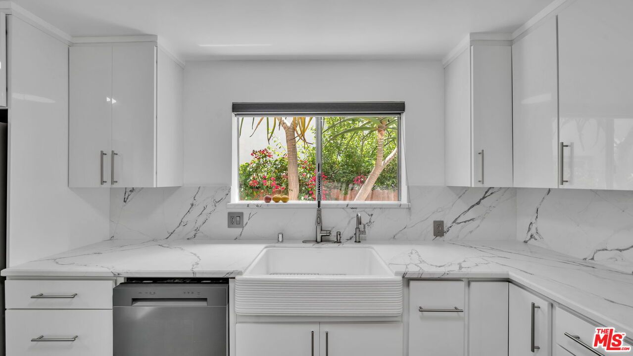 Interior, Kitchen, Marble Walls