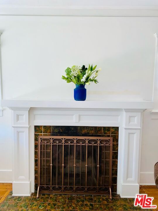 Fireplace, Interior