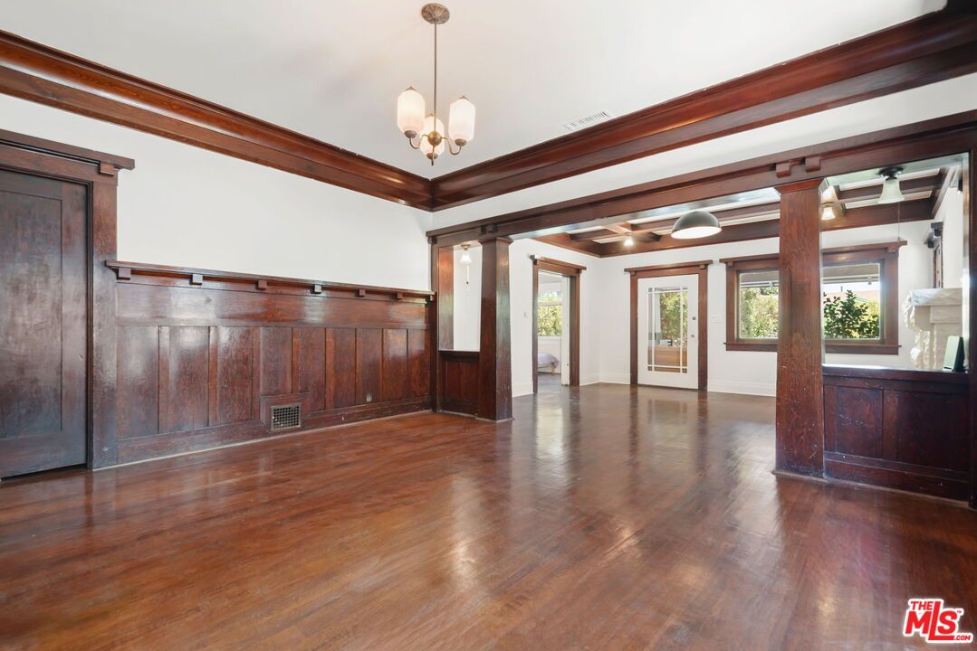 Chandelier, Empty room, Interior, Pendant Lights, Wood Texture Flooring