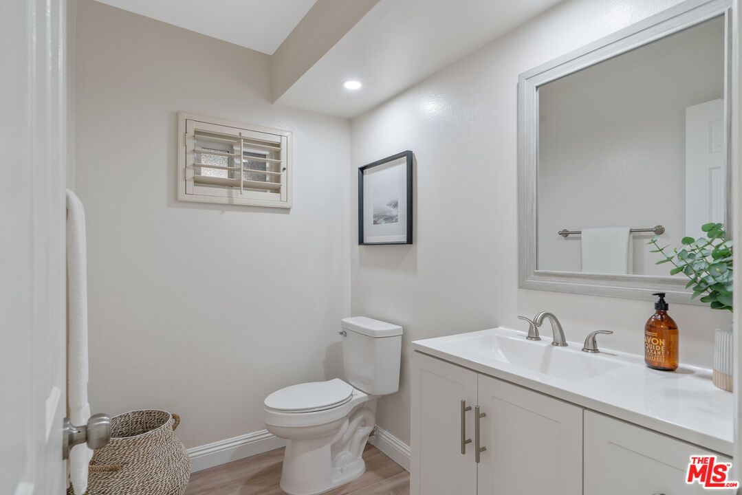Bathroom, Interior, Recessed Lighting, Wood Texture Flooring
