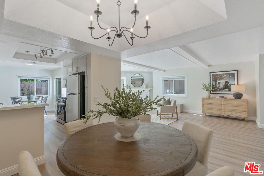Chandelier, Dining room, Interior, Kitchen, Living room, Wood Texture Flooring