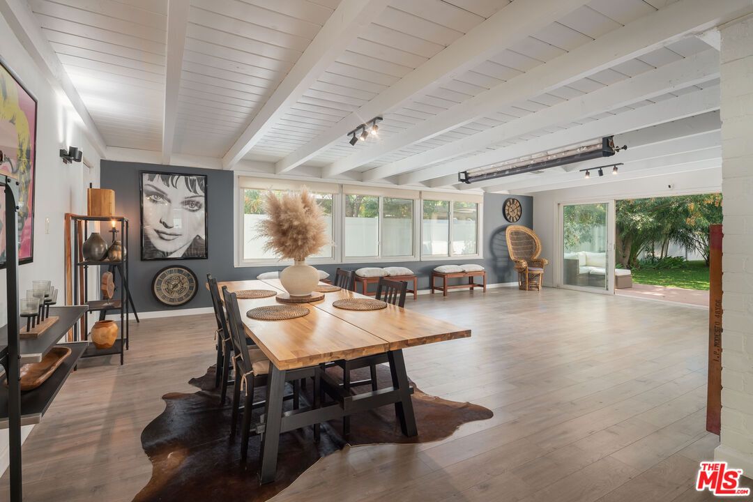 Dining room, Interior, Wood Texture Flooring
