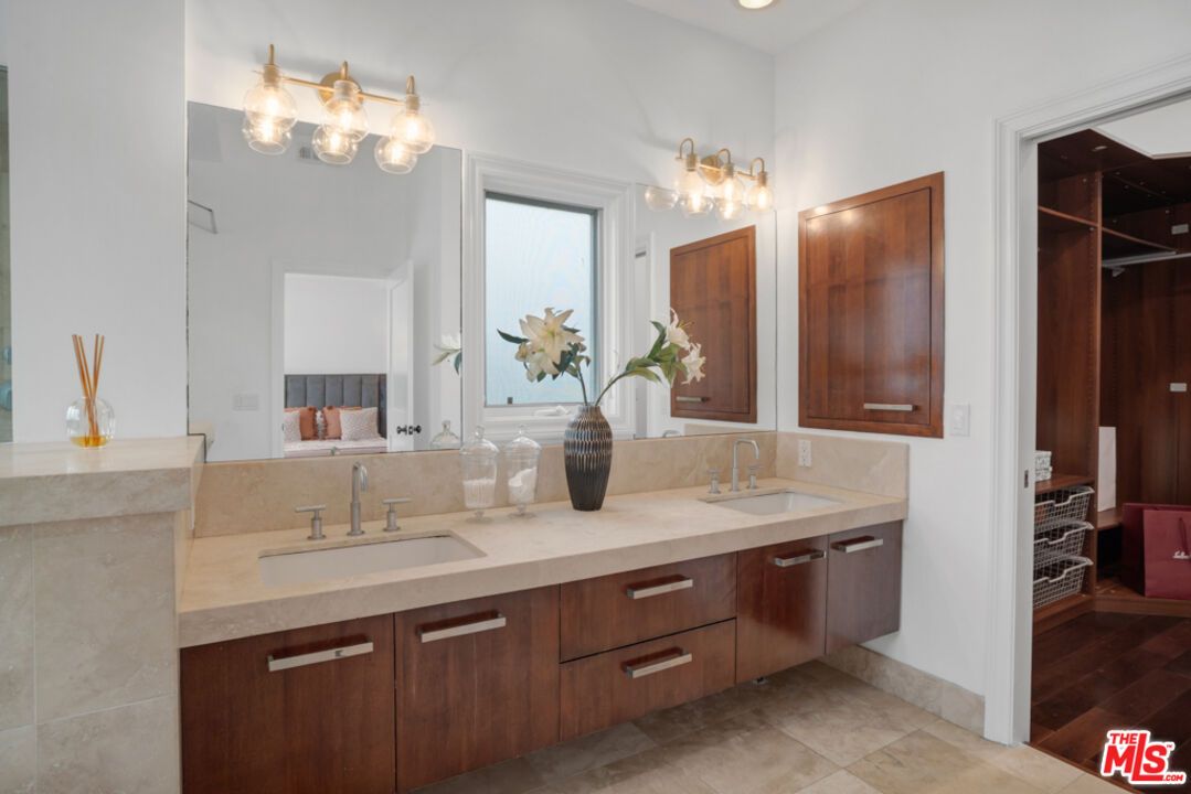 Bathroom, Dual Sink Vanities, Interior, Recessed Lighting, Wood Texture Flooring