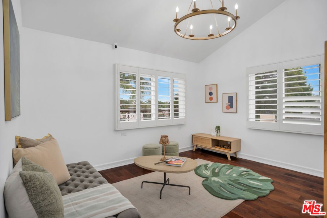 Chandelier, Interior, Living room, Wood Texture Flooring