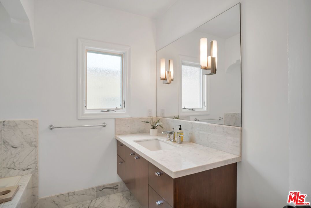 Bathroom, Interior, Marble, Marble Walls
