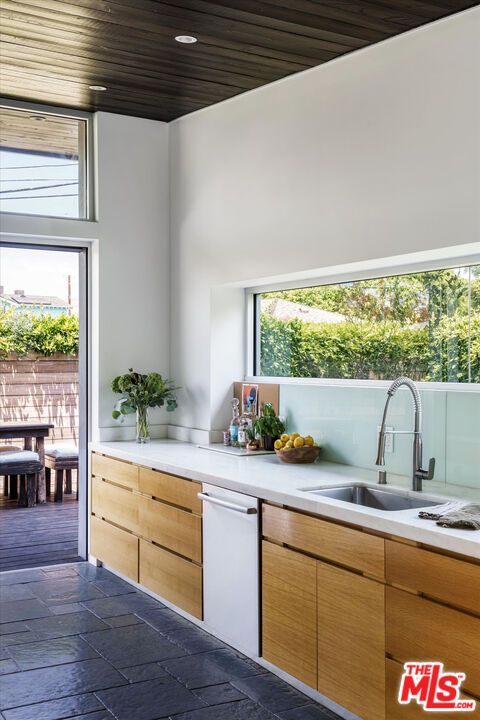 Dining room, Interior, Kitchen, Recessed Lighting, Wooden Ceilings