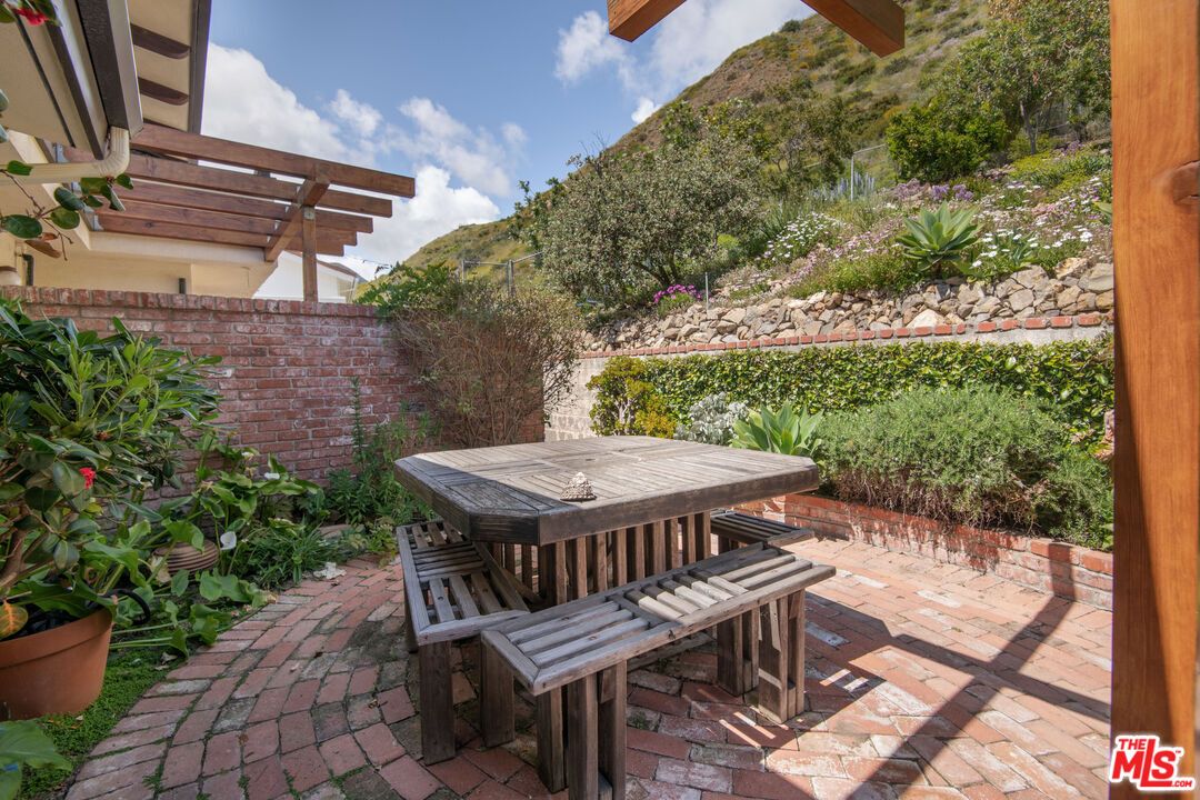 Exterior, Hot Tub