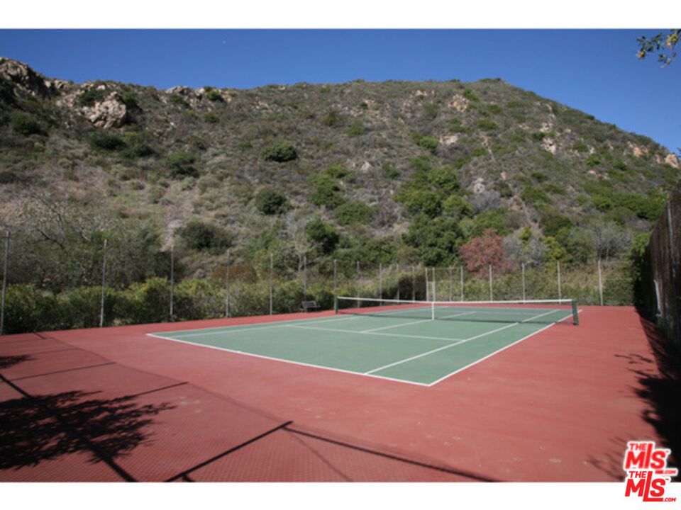Exterior, Tennis Courts